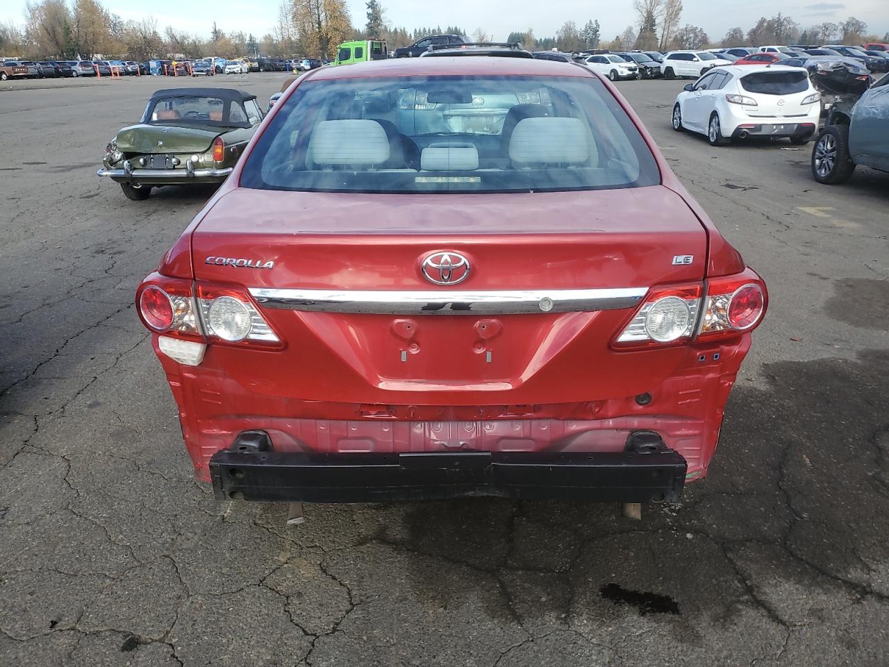 Toyota Corolla Base Image 6