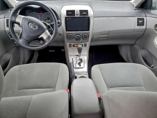 Toyota Corolla Base Image 10