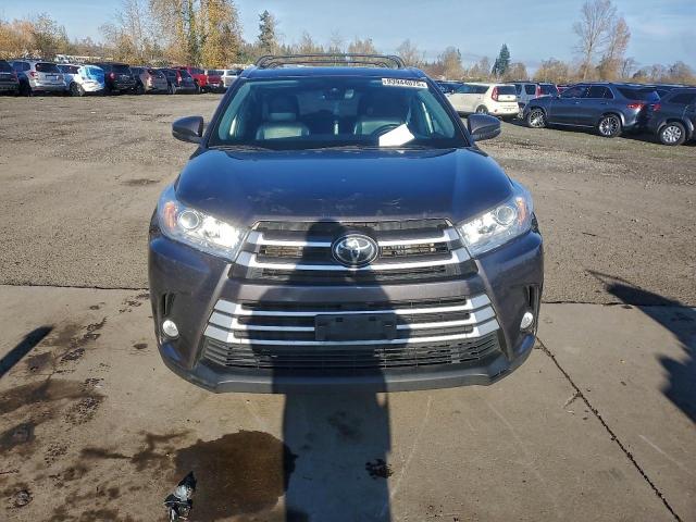 Toyota Highlander Se Image 7