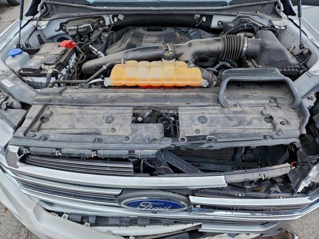 Ford F-150 Supercrew Image 11