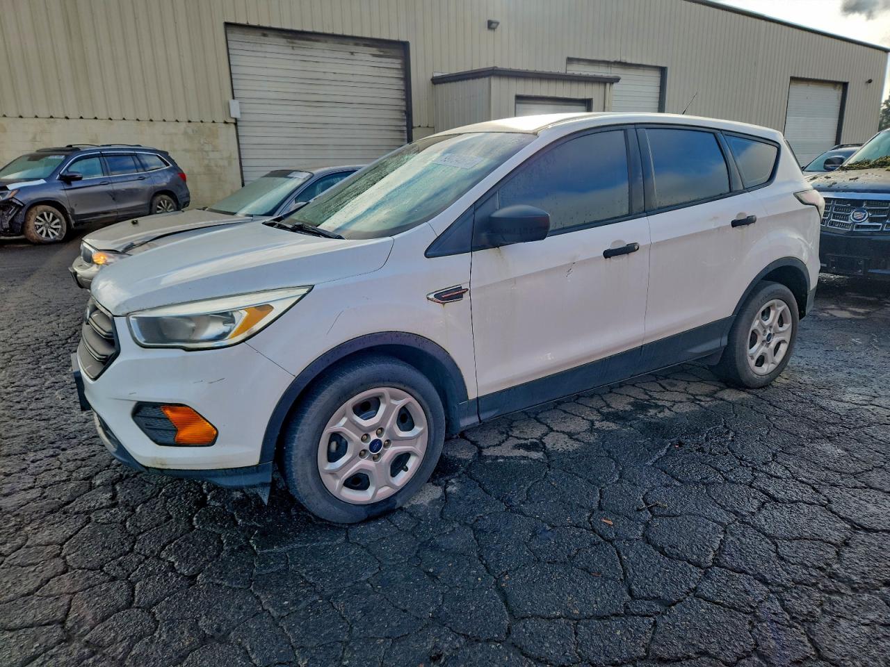 Ford Escape S Image 1