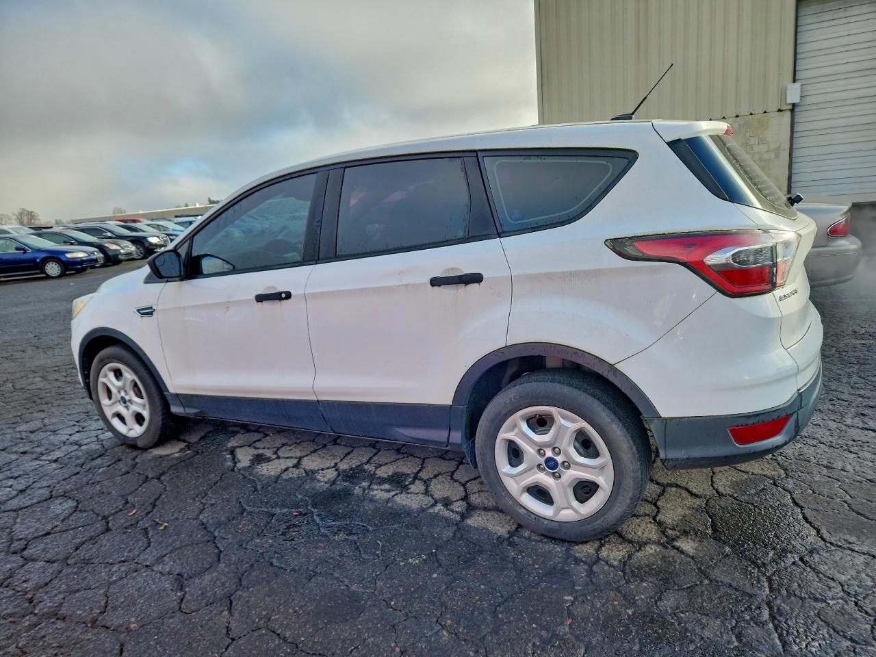 Ford Escape S Image 2