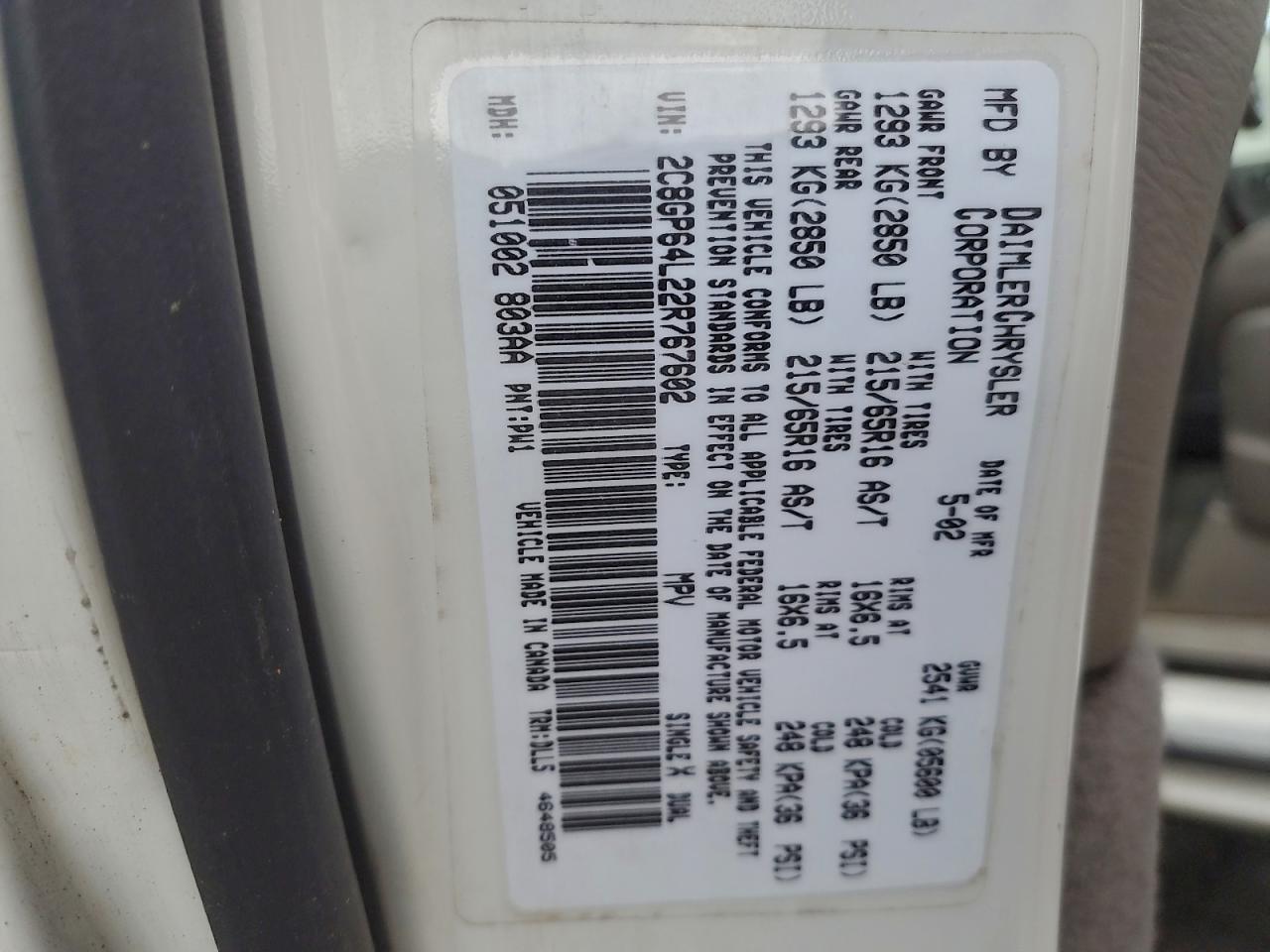 Chrysler Minivan Limited Image 11