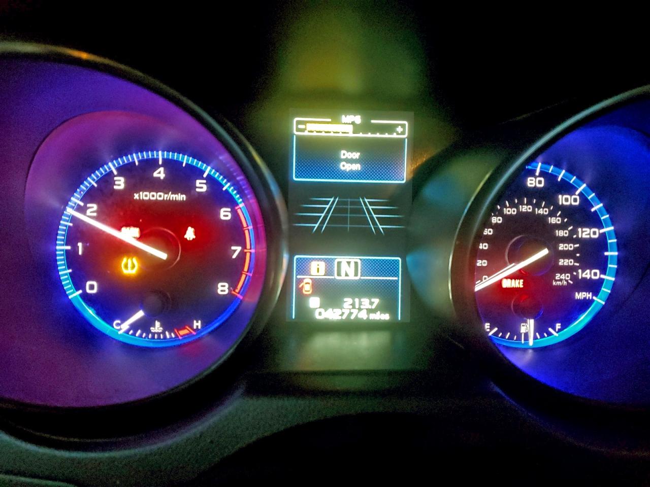 Subaru Outback 2.5i Image 8