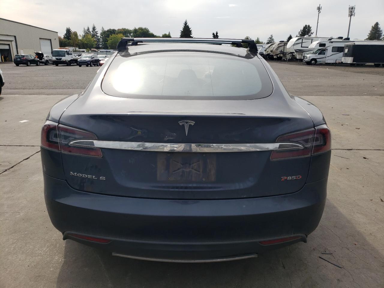 Tesla Model S 85d Image 10