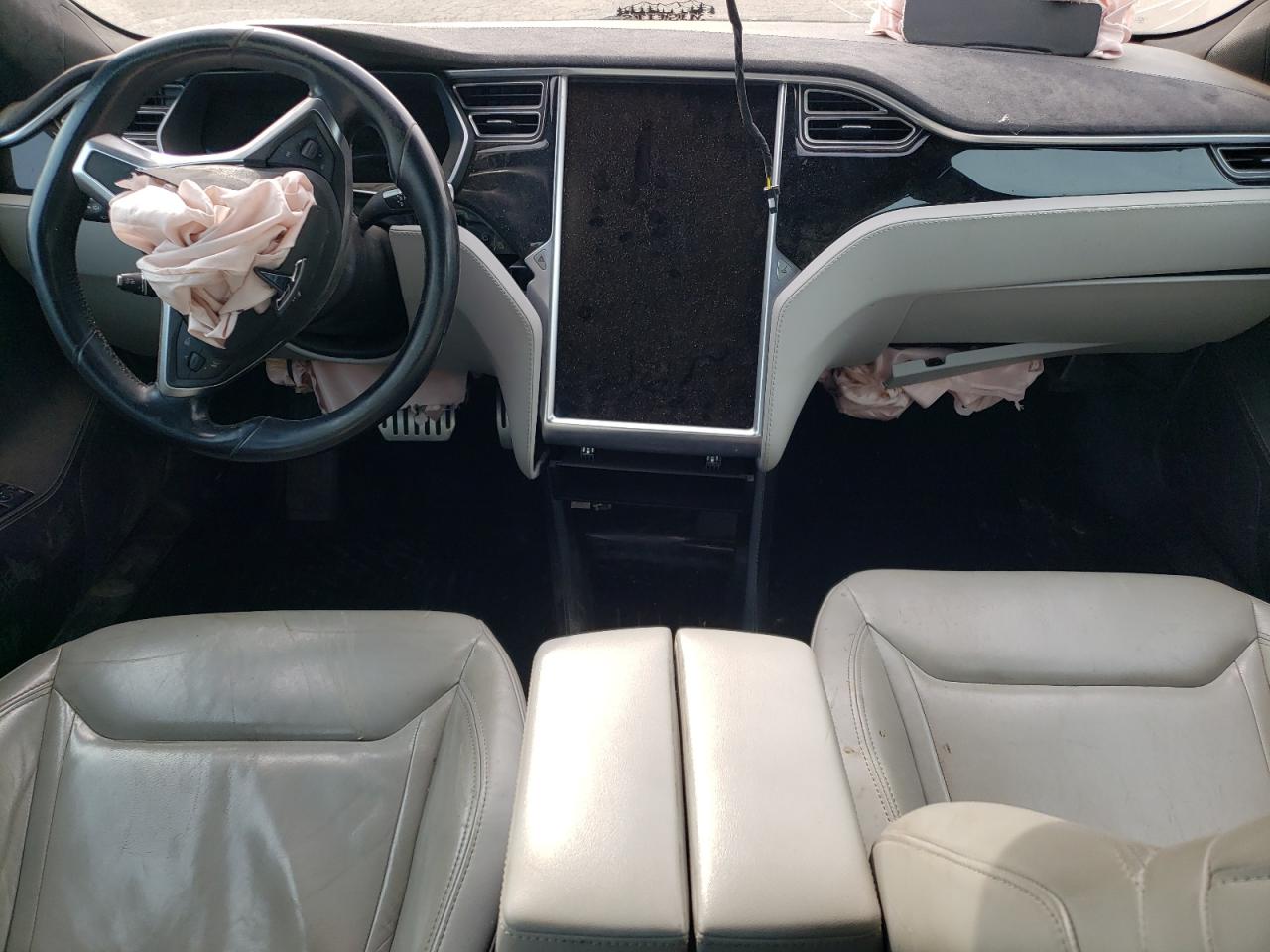 Tesla Model S 85d Image 7