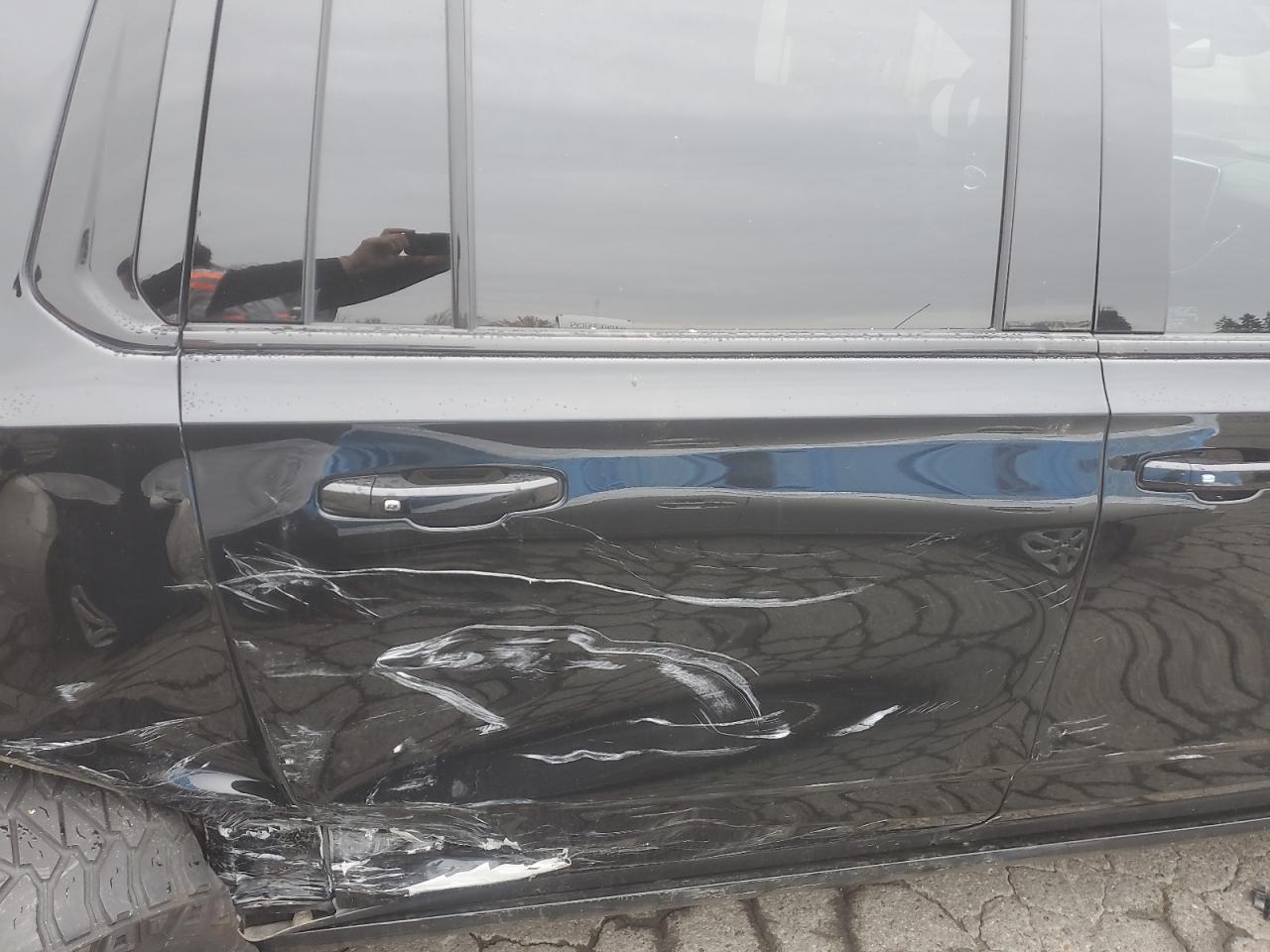 GMC Yukon K1500 At4 Image 7