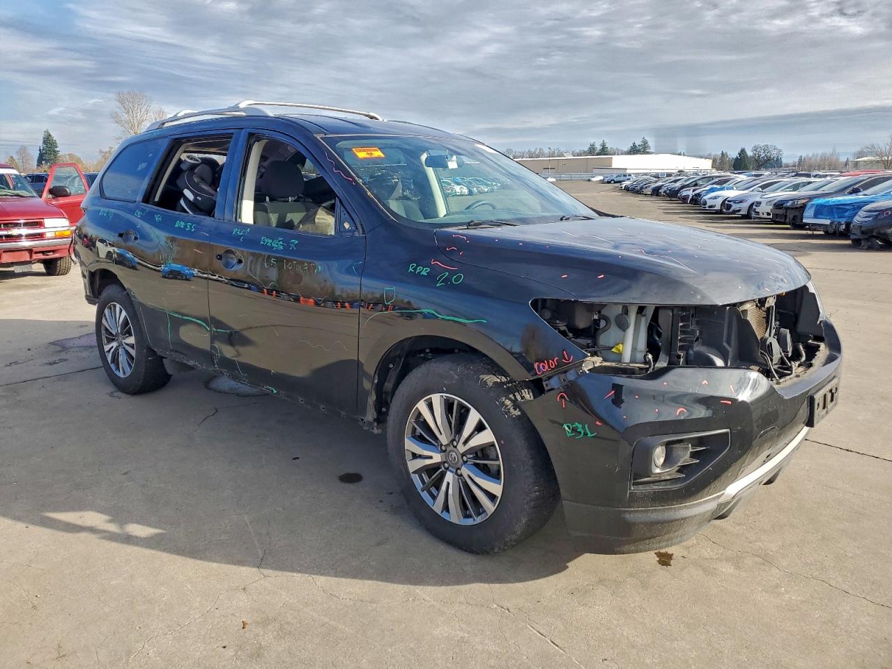 Nissan Pathfinder S Image 10