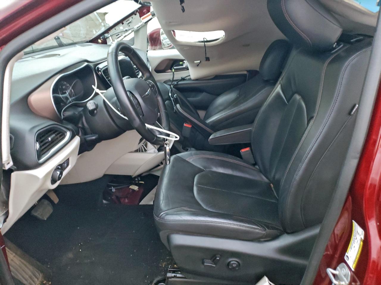 Chrysler Pacifica Touring L Plus Image 3