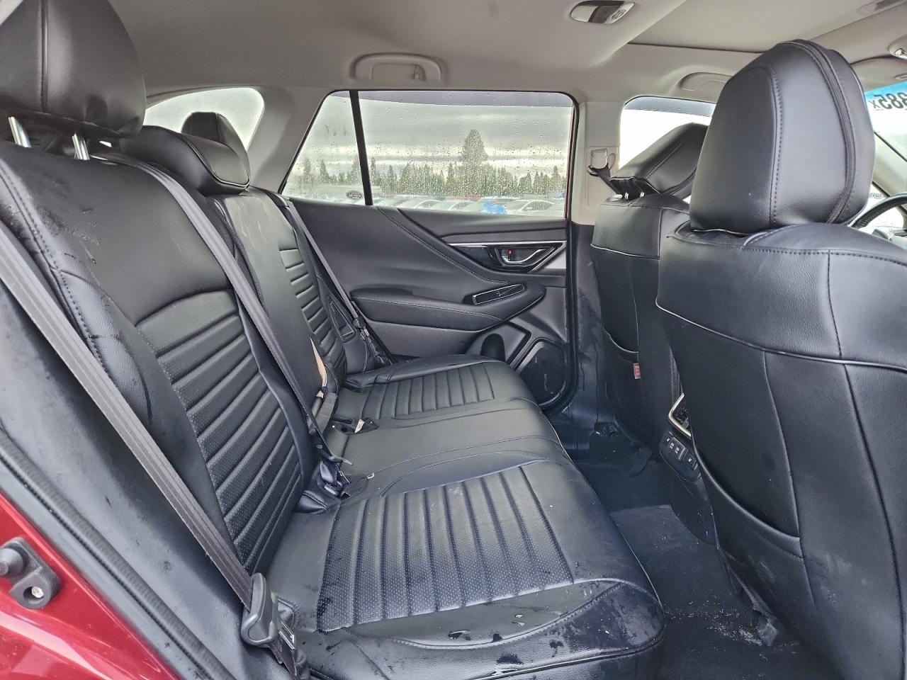 Subaru Outback Limited Image 3