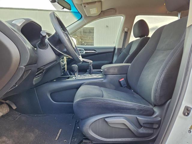 Nissan Pathfinder S Image 12