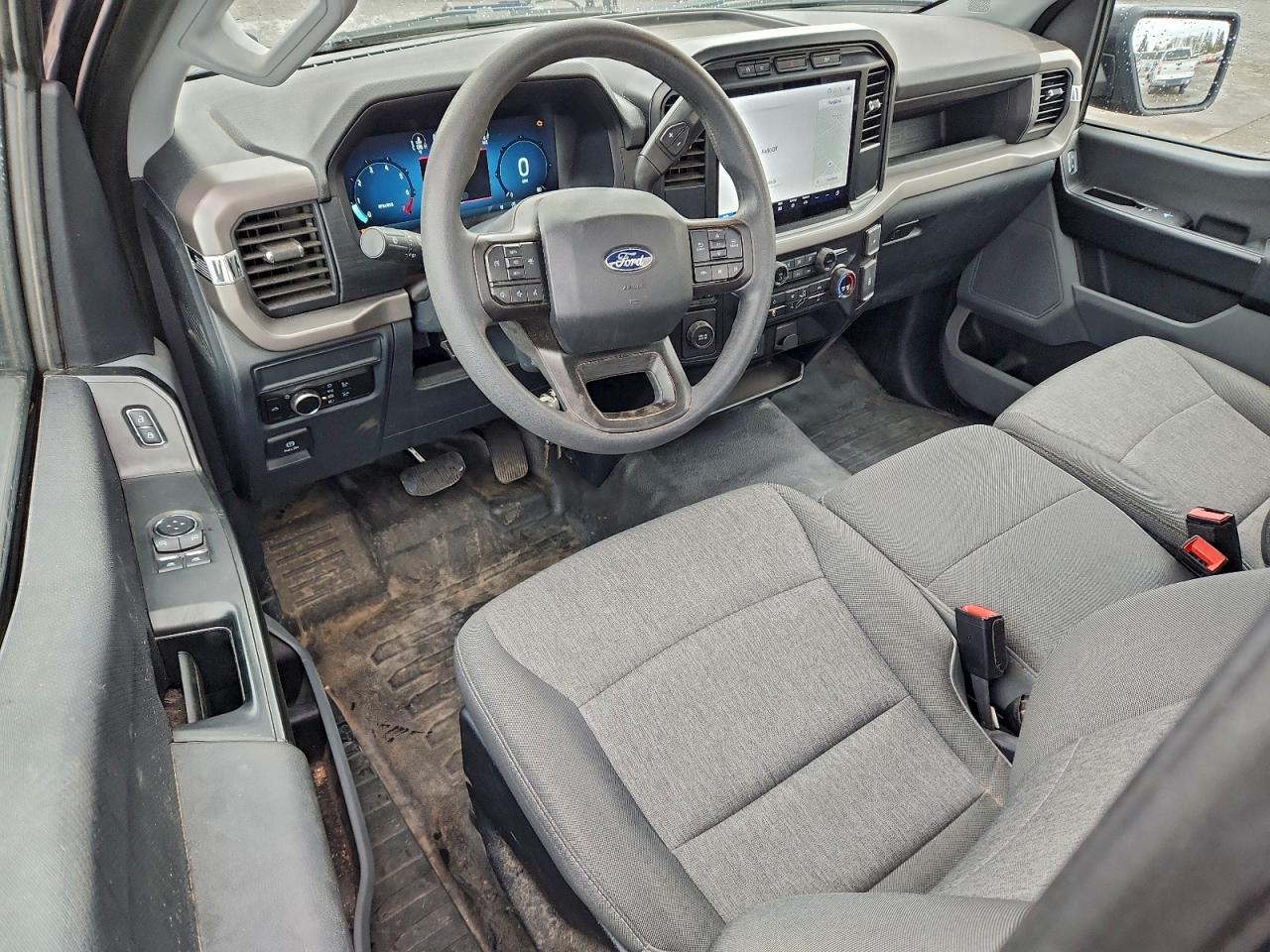 Ford F-150 Xl Image 4