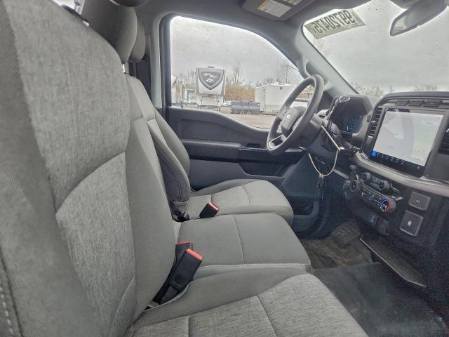 Ford F-150 Xl Image 9