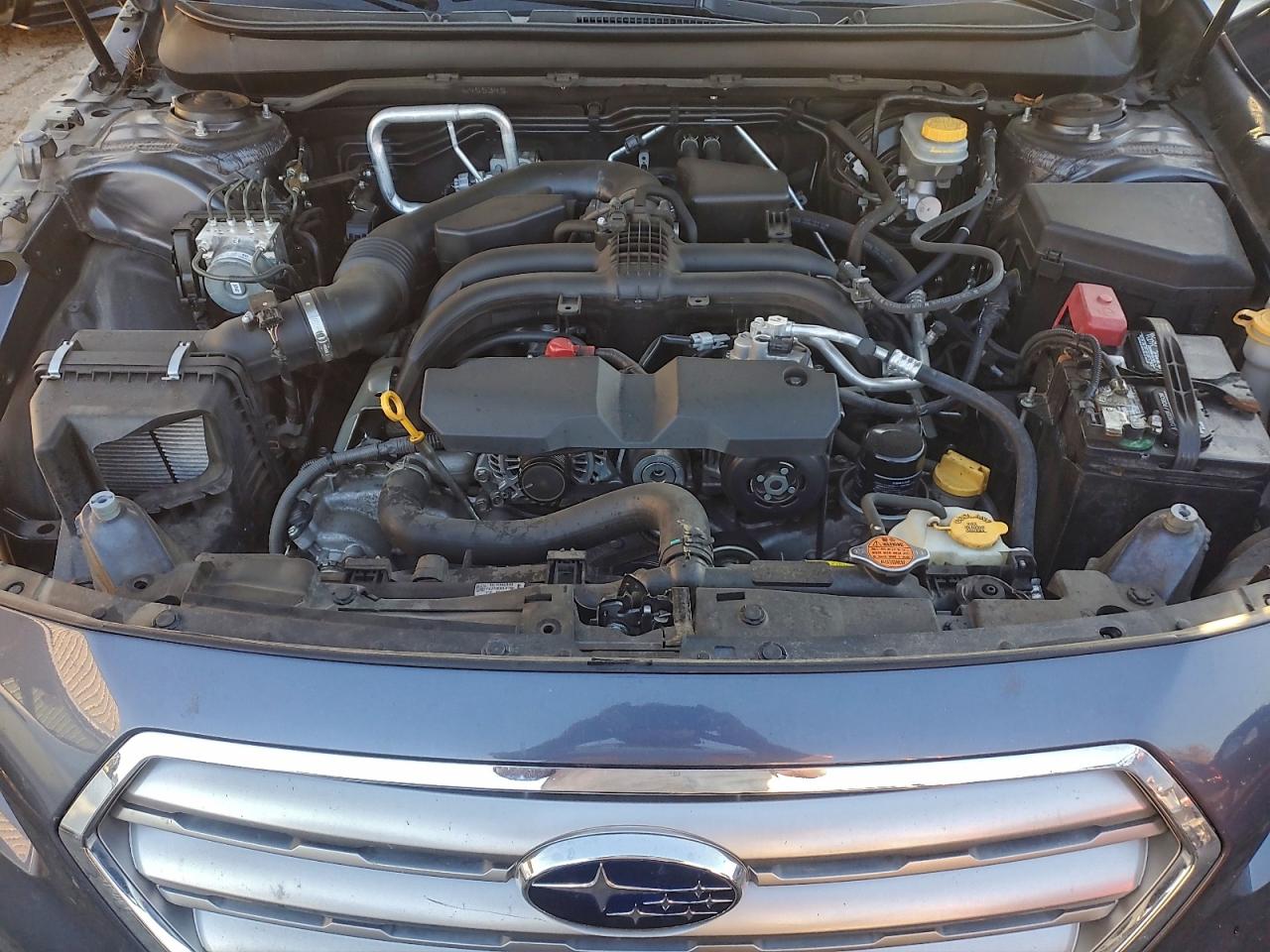 Subaru Outback 2.5i Limited Image 12
