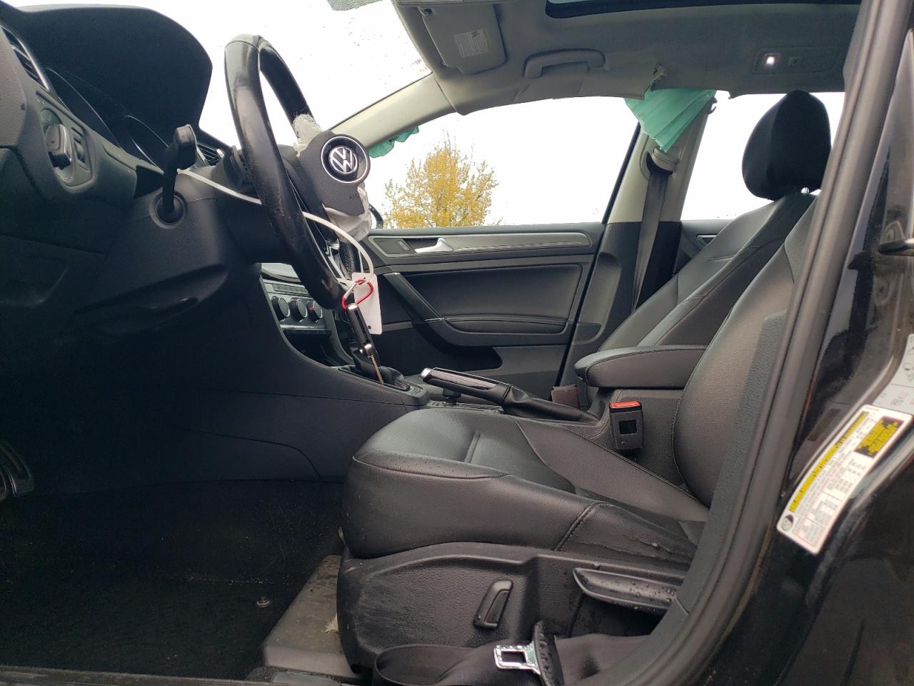 Volkswagen Golf S Image 10