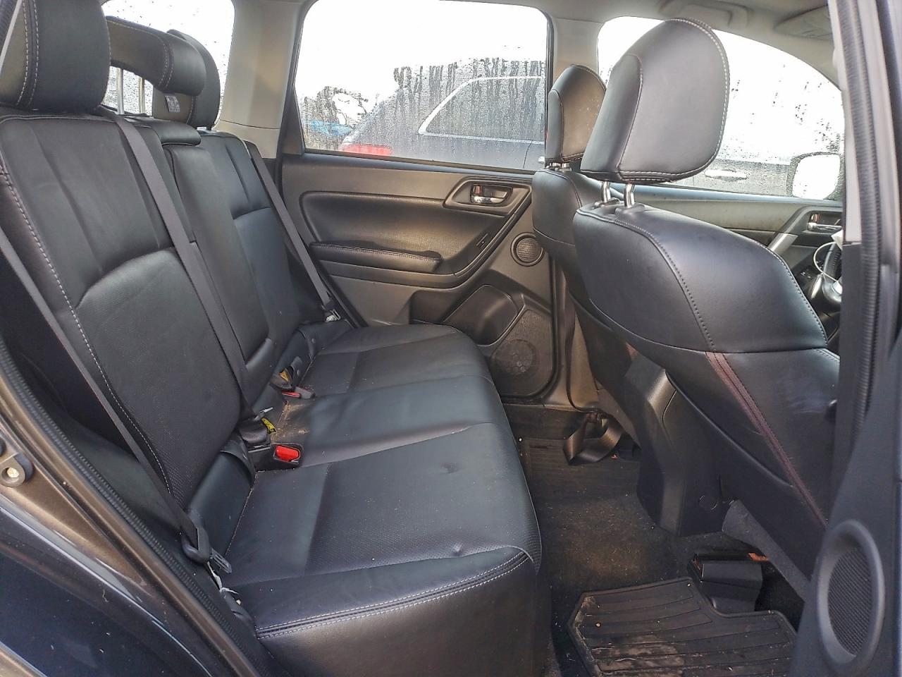 Subaru Forester 2.0xt Touring Image 2