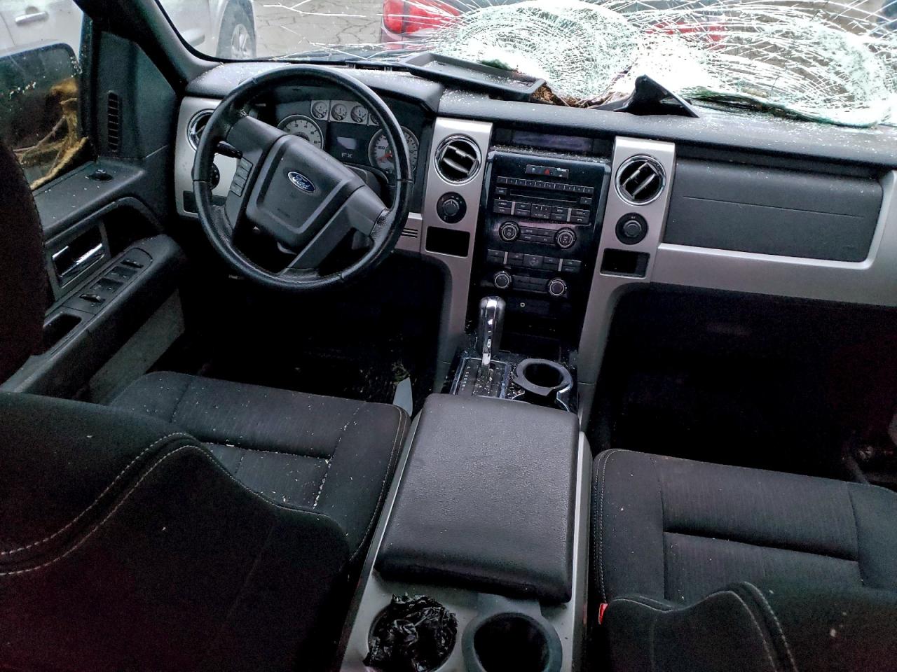 Ford F-150 Supercrew Image 9