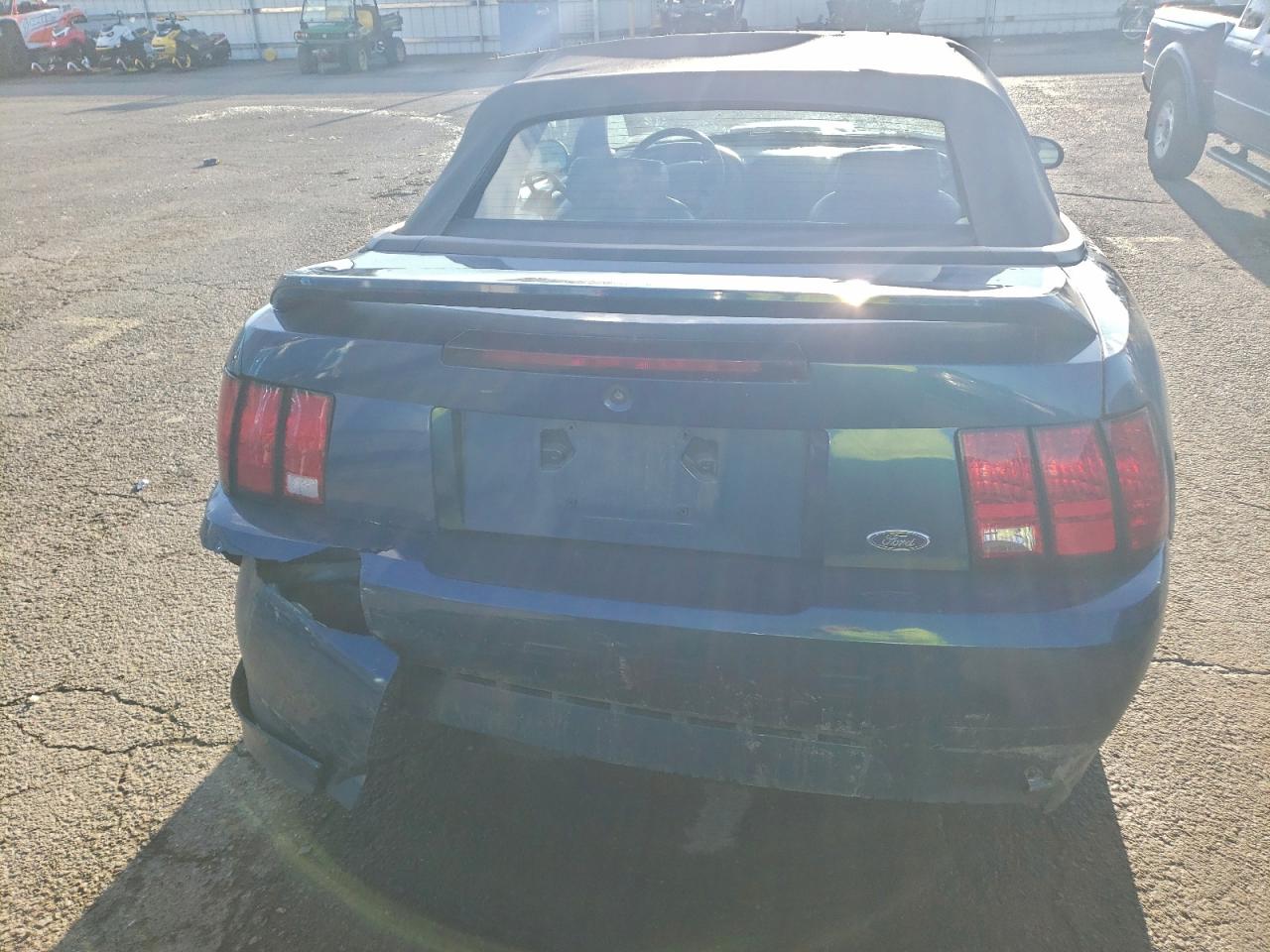 Ford Mustang Image 6