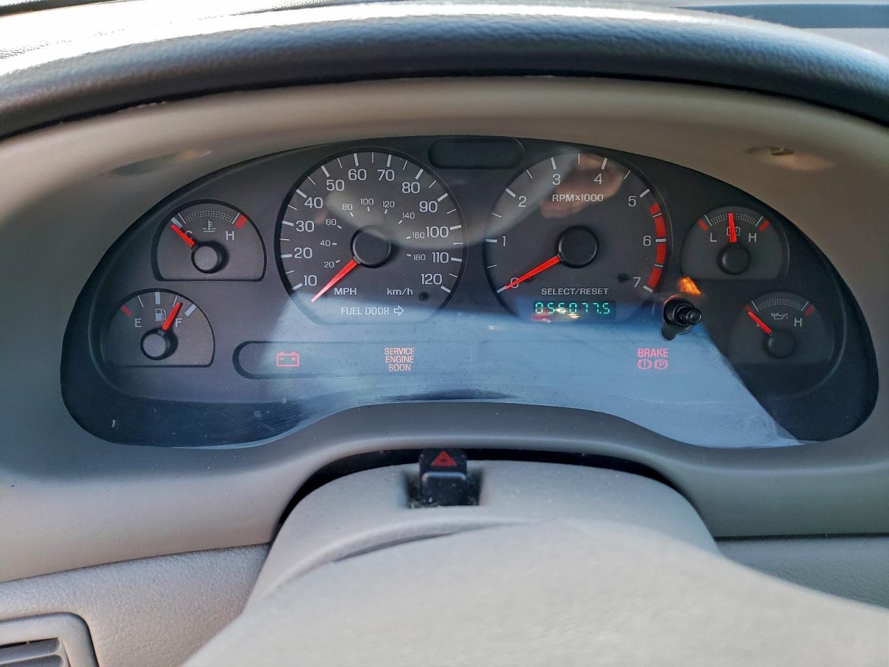 Ford Mustang Image 2