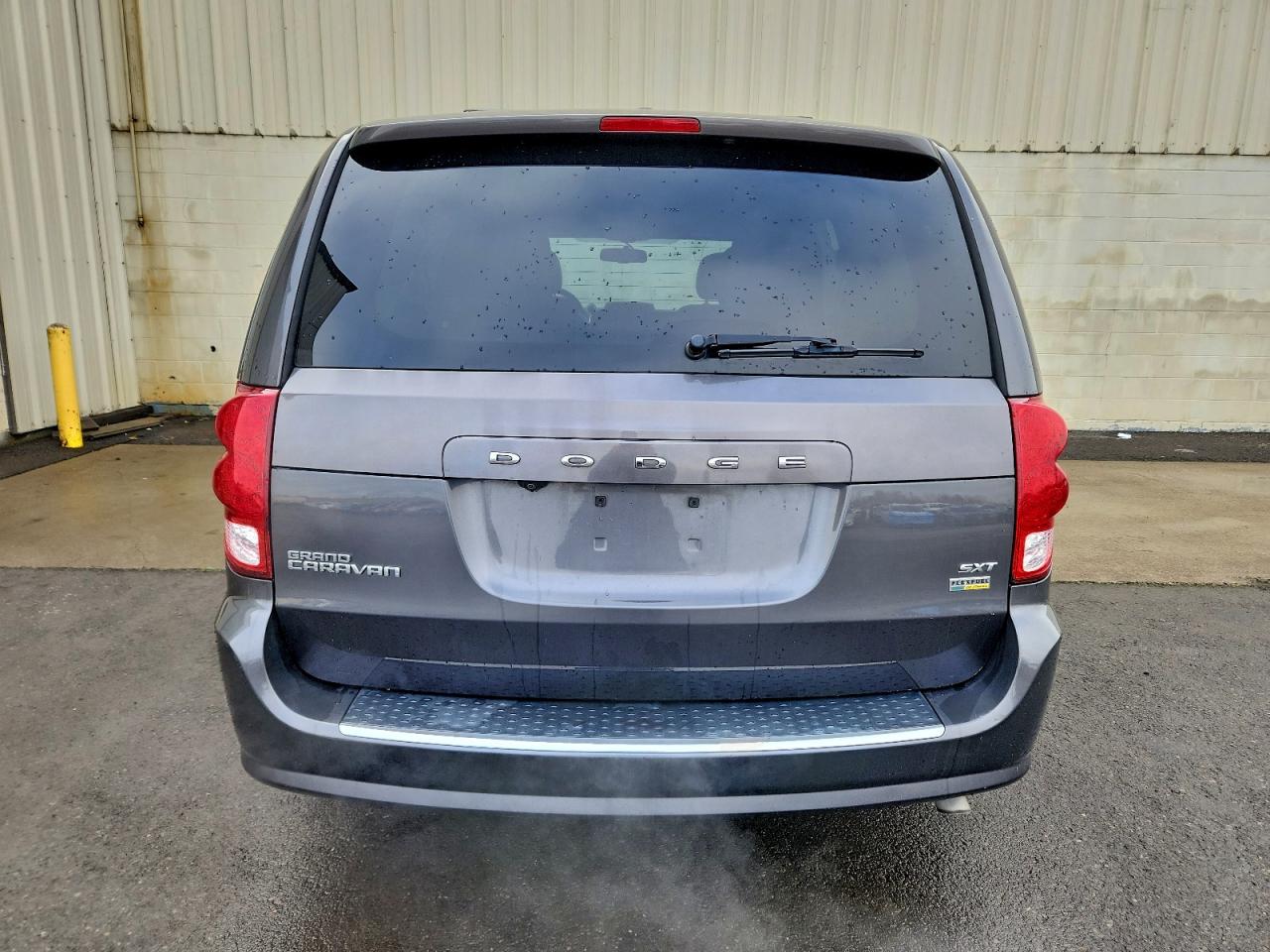 Dodge Caravan Sxt Image 6