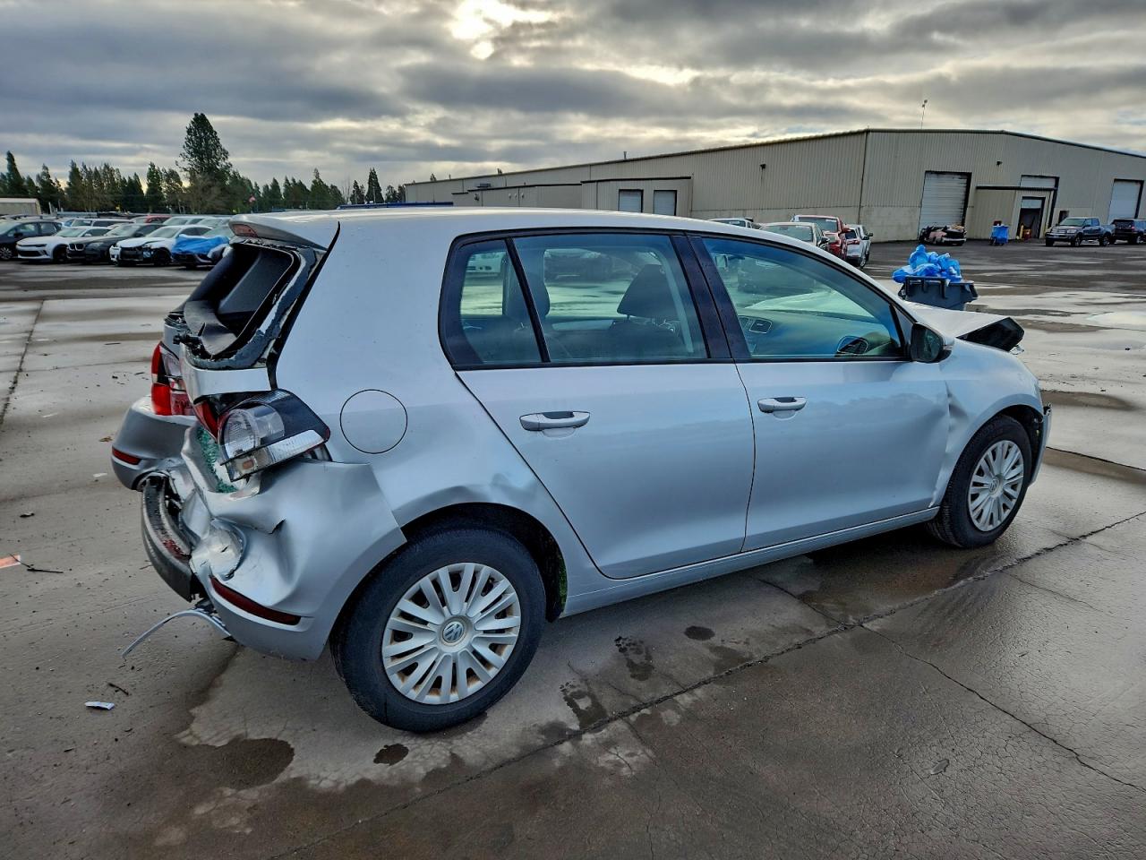 Volkswagen Golf Image 10