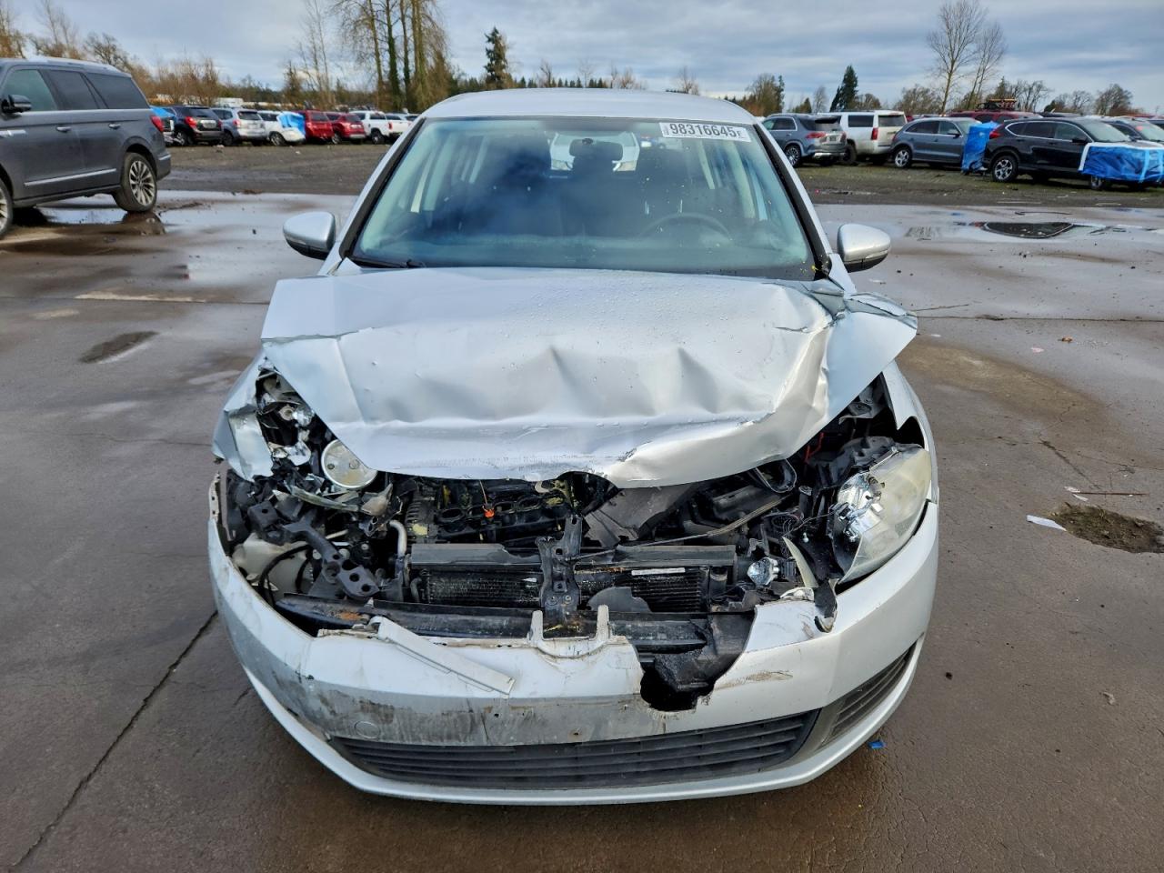 Volkswagen Golf Image 2